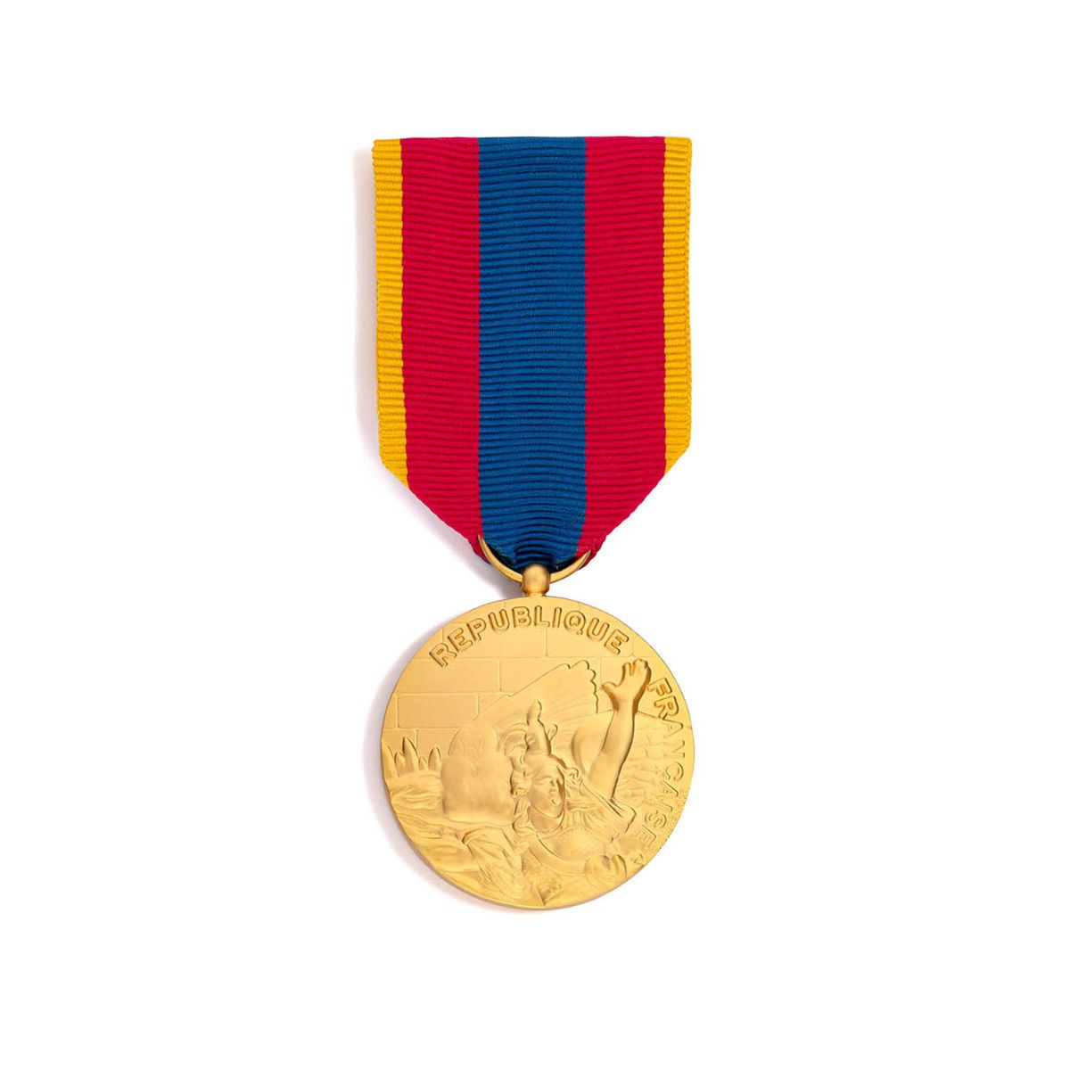 Médaille Défense Nationale - Échelon Or en Bronze doré face