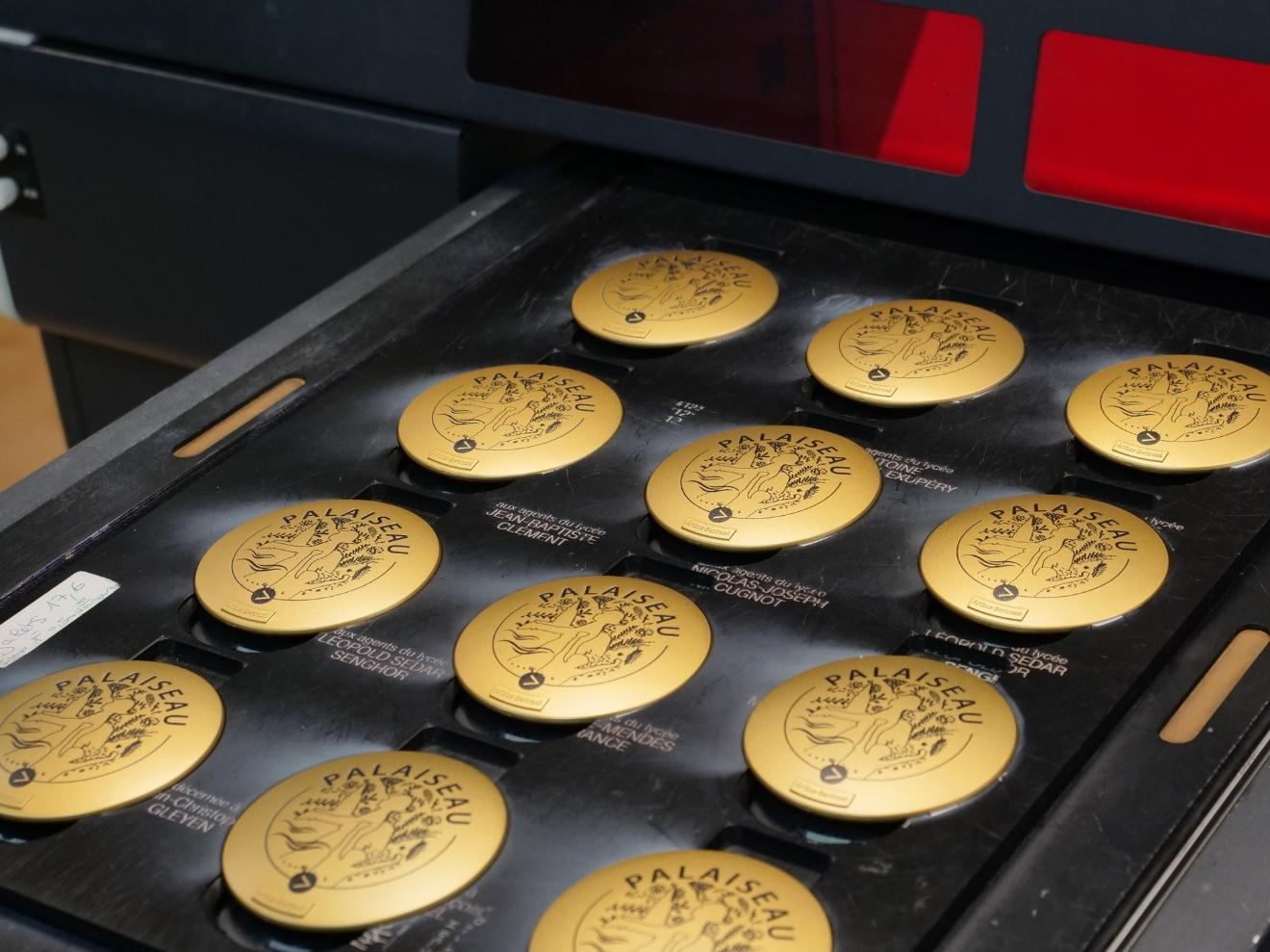 fabrication de médailles standards à personnaliser